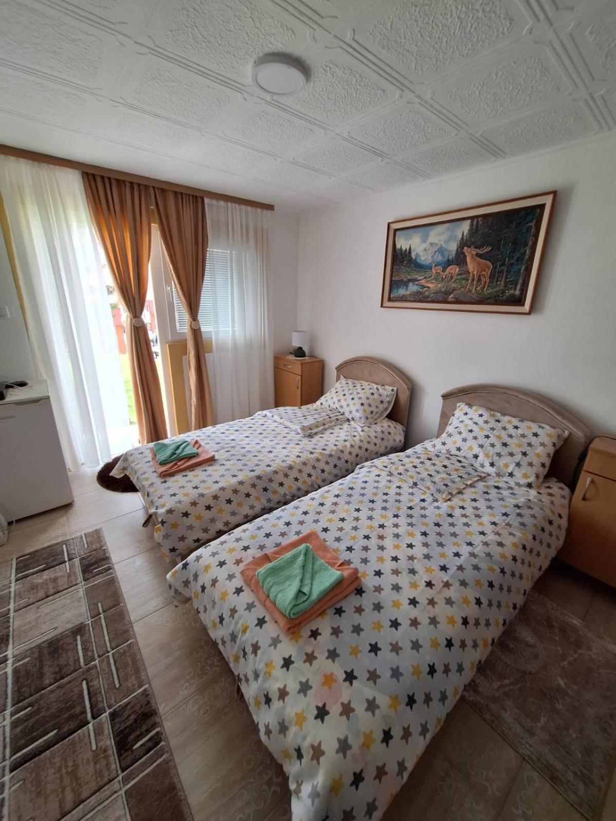 פלוזינה Apartment Buklija מראה חיצוני תמונה
